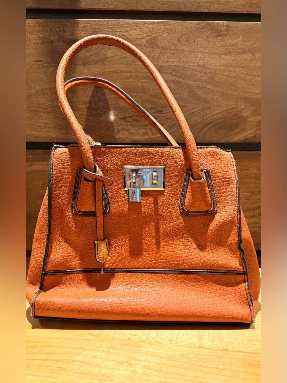 London Fog Orange Leather Satchel Handbag Tote Bag liner needs sowing